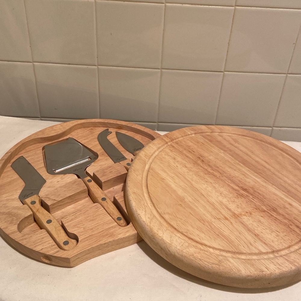 🌺 Legacy By Picnic Time Cheese Board & Tools Set